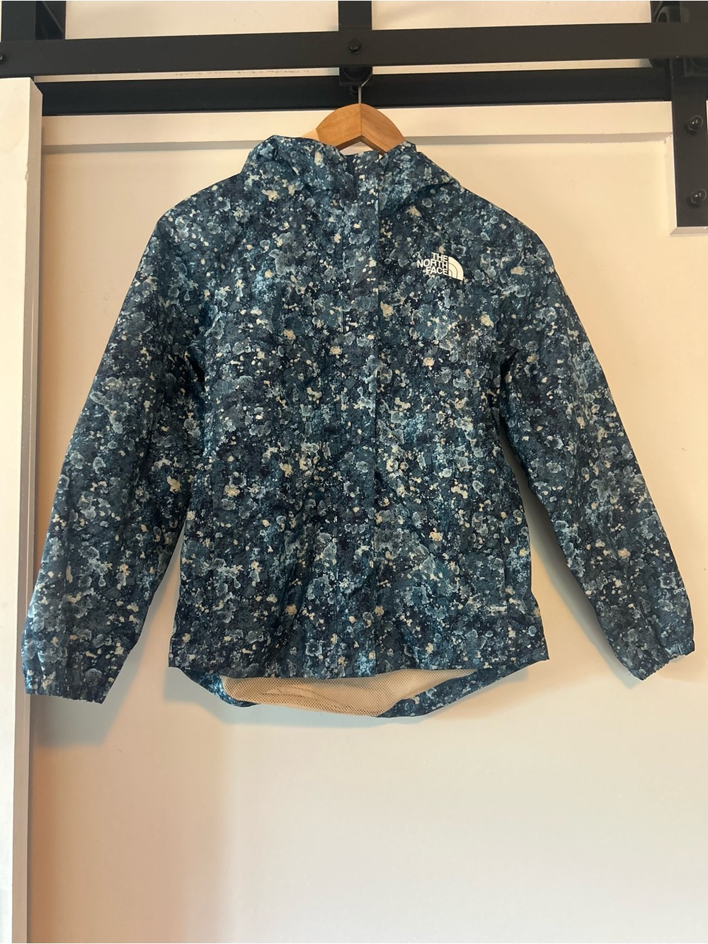 The North Face Girls' Antora rain jacket